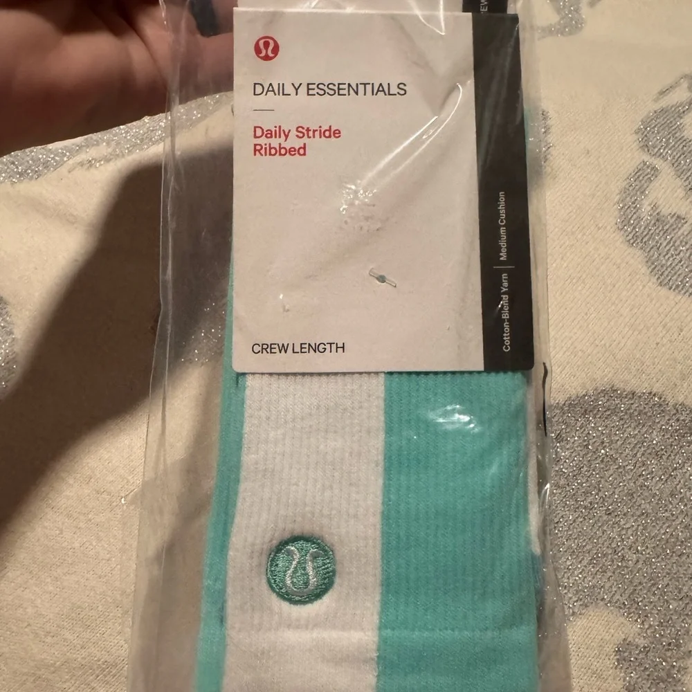 lululemon athletica Daily Stride Ribbed Crew Socks - Aqua and White
